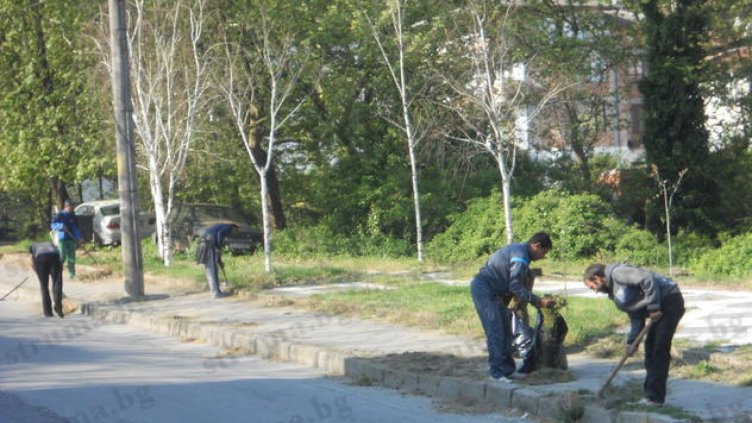 Не можеш да си платиш глобата? Ще метеш улиците без пари!