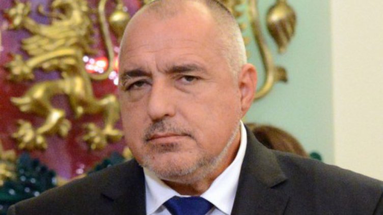 След среща с US-гост: Борисов дава нова техника на армията  