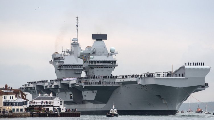 Новият британски самолетоносач вече е в ремонт