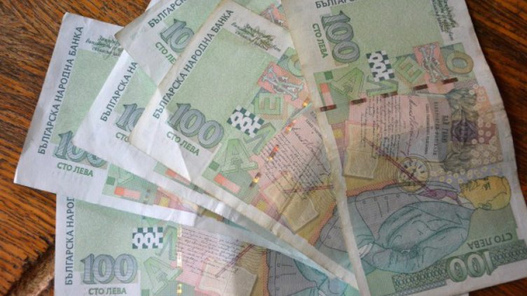 Крадци свиха 100 бона от банков клон в столицата