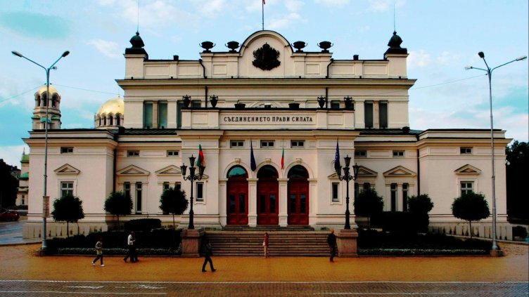 Парламентът пак не успя да си избере председател