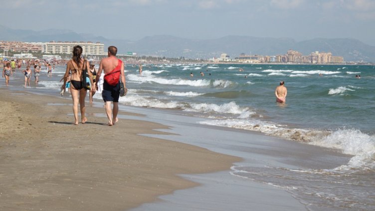 Ръст на нощувалите с близо 7% през август в област Варна