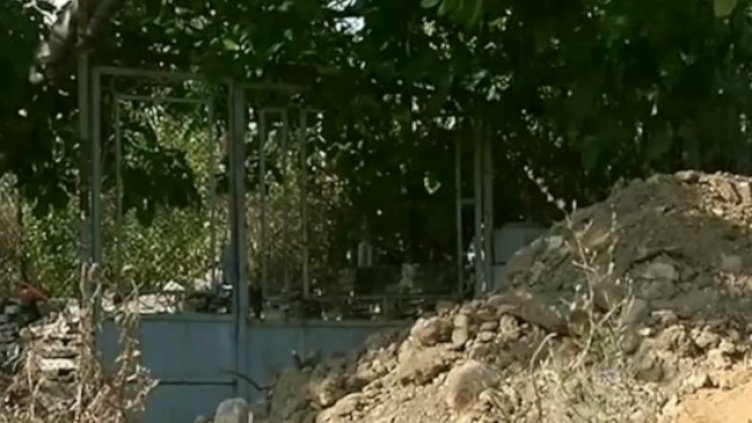 Улица във Варна изчезна, съседи си я заградиха, била тяхна