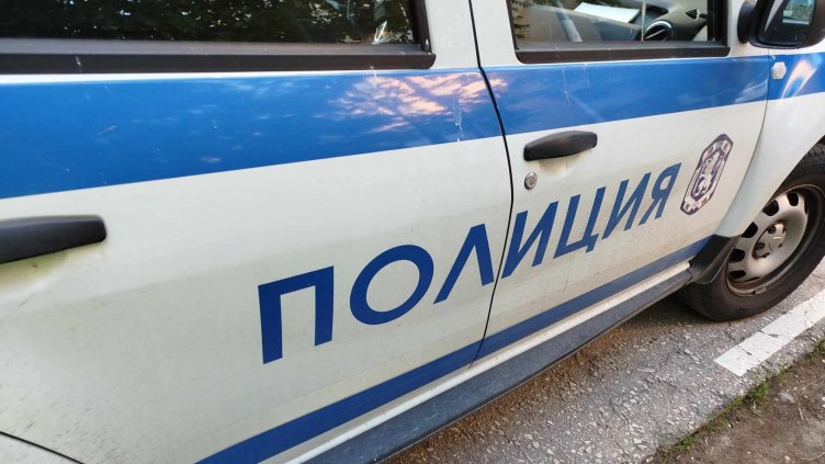 Спипан с 3 вида наркотици във Варна остава под стража