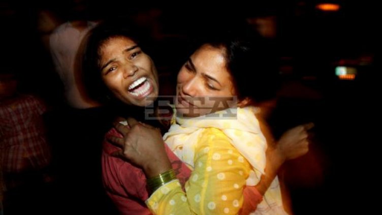 Терорист камикадзе уби над 50 души край парк в Пакистан