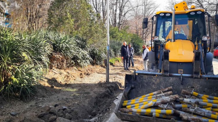 Започнаха ремонтни дейности в ж.к. “Победа”
