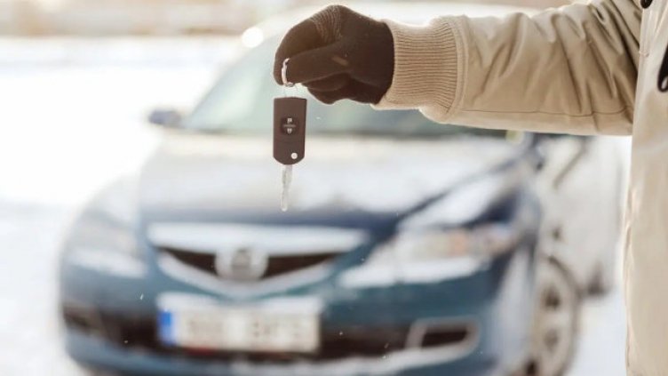 Проучване: Не продавайте колата си през зимата, ще загубите