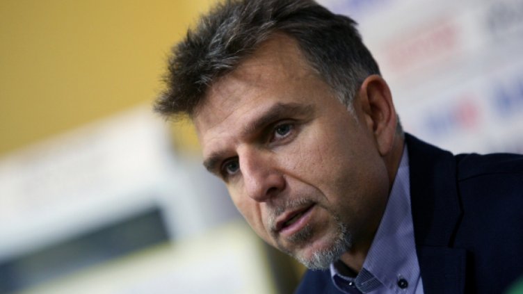 Административни пречки бавят спасителните хеликоптери за Боян Петров