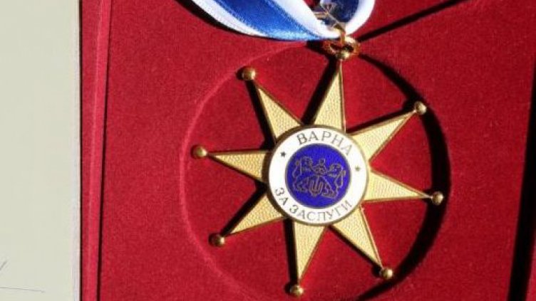 Награждават училищни директори за заслуги към Варна