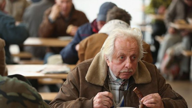 30% от българите живеят в тежки материални лишения