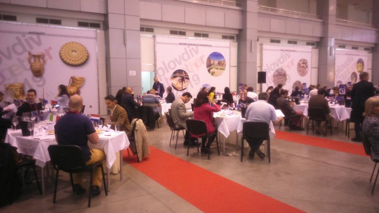 330 дегустатори от 52 държави дискутират българското вино