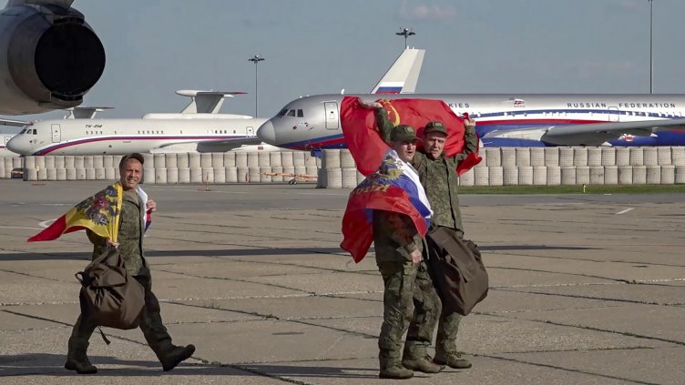 Русия и Украйна си размениха по-млади военнопленници