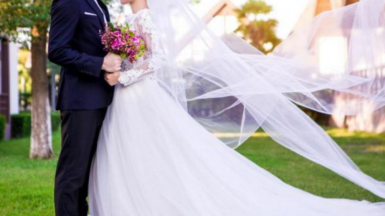 Кмет предлага по 1000 лева на ергените, които се оженят до 8 март