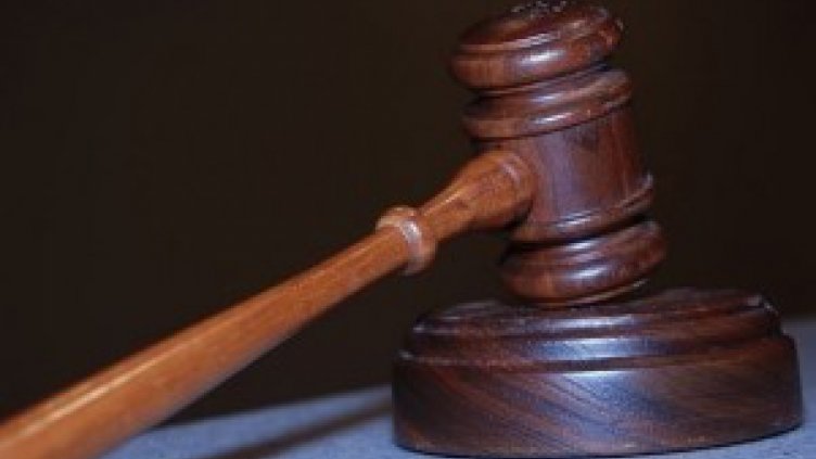 Искат постоянен арест за мъжа, нарязал с моторна резачка приятелката си