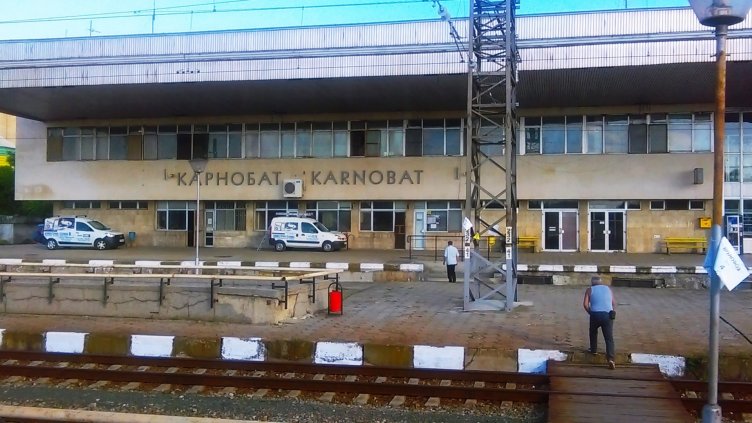 Започват ремонти на няколко жп гари в страната