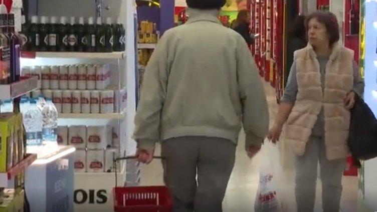 Цените на храните у нас остават високи