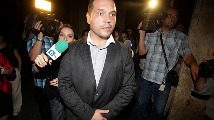 Тефтерчетата с Б.Б., И.Ф. и Ц.Ц. са откраднати!