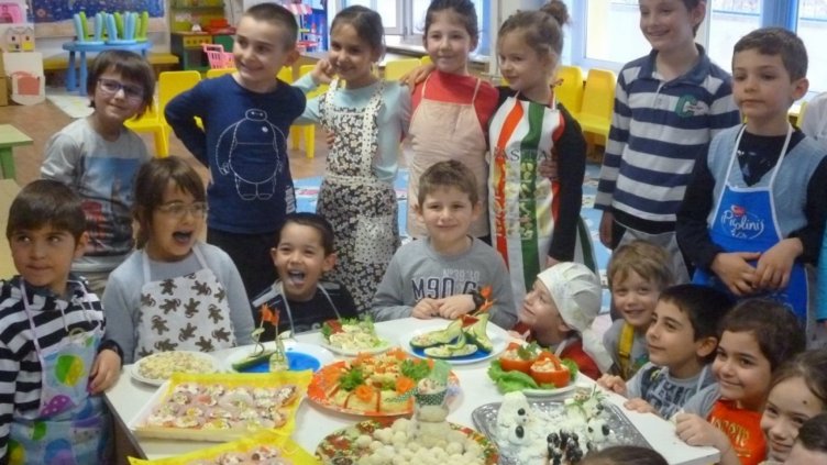 Децата от ЦДГ &quot;Мечо Пух“ сътвориха кулинарни шедьоври (СНИМКИ)