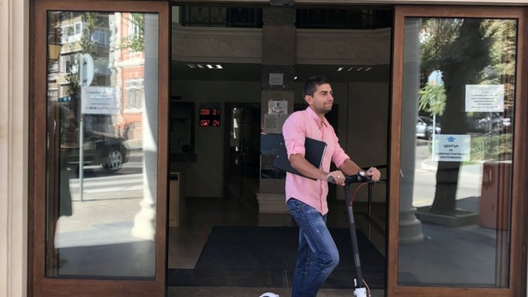 В "Одеос": Инспекторите тръгнаха на проверки с тротинетки 