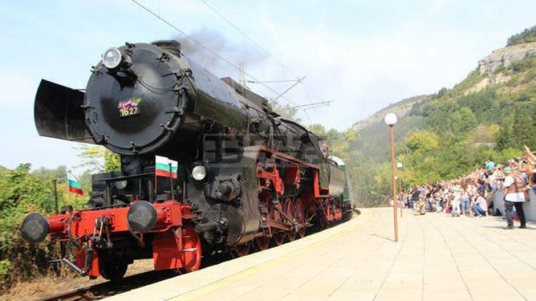 Търновското гражданство "посрещна" Фердинанд и правителството