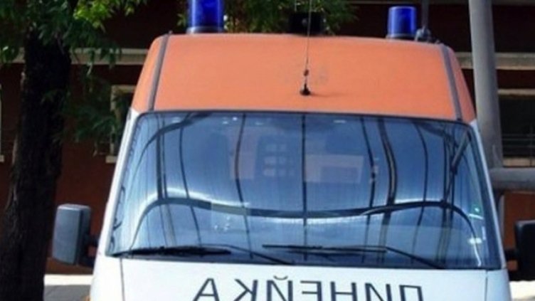 Работник загина след падане от скеле