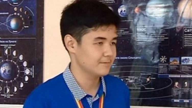 Ученик от Варна със златен медал от олимпиада по астрономия