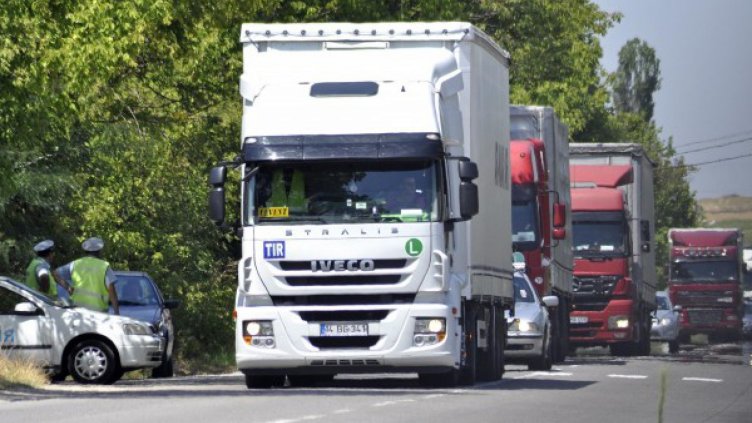 Спират тировете в последния почивен ден за Великден