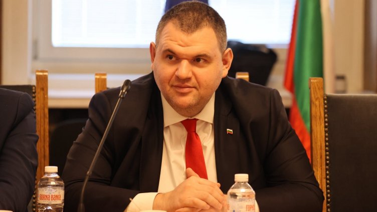 Пеевски: Няма тема Доган-Пеевски, има тема Пеевски и дерибеите