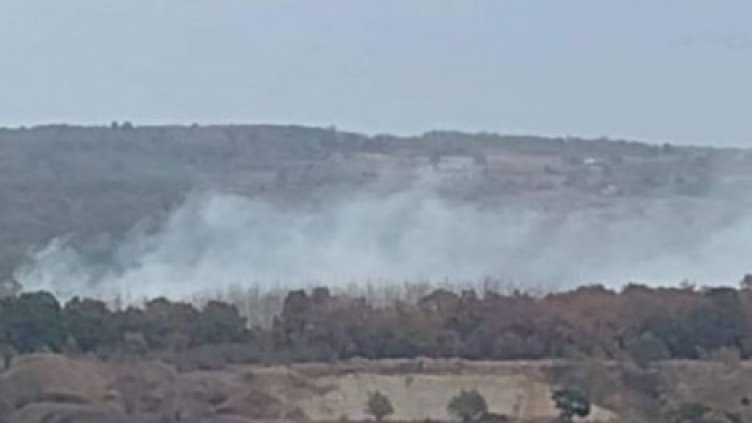 Силният вятър разпали пожара между Бенковски и Здравец