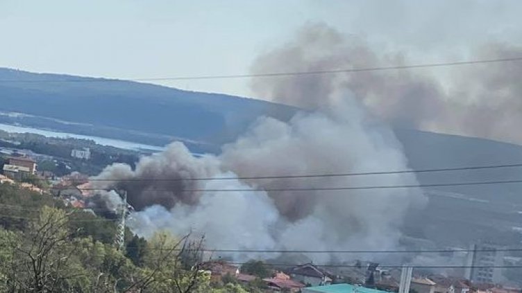 17 пожара са гасили варненските огнеборци през уикенда 