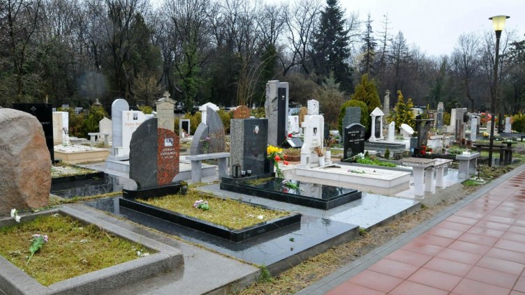 До 3 – 4 месеца гробните места във Варна свършват