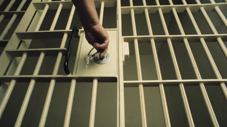 Двама българи задържани в затвор в Либия