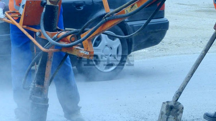 Община Троян ремонтира част от републикански път