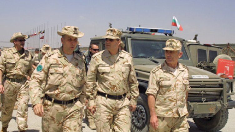 Ракетен обстрел на летище Кандахар