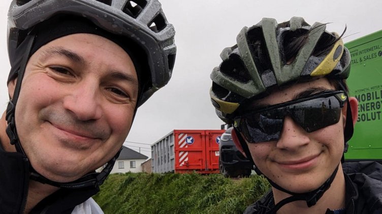 Белгийският премиерът се претрепа с колело (ВИДЕО)