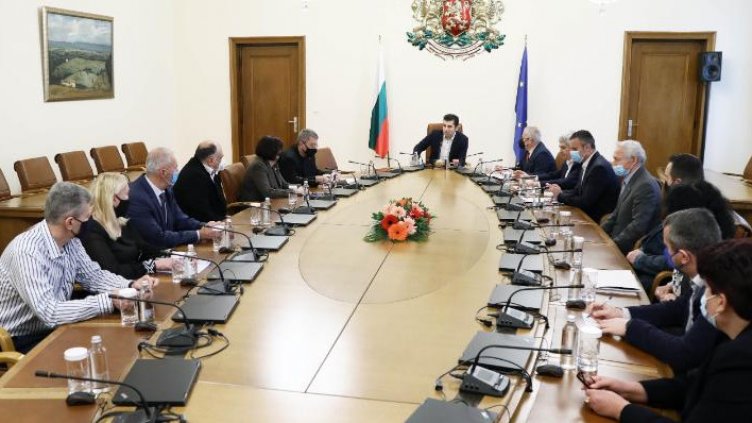 Петков пред полицаите: Не пестим, а реформираме