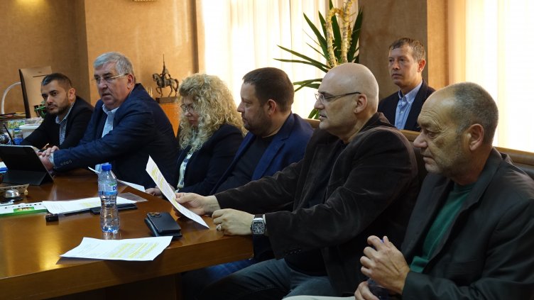 Общинският съвет: Поставена ли е Община Варна пред финансов колапс?