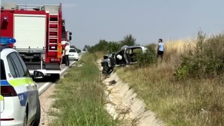 Касапница на пътя: Четирима загинаха, а трима са в болница след челна катастрофа край Хасково
