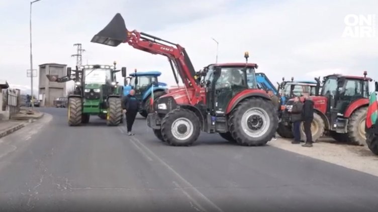 Фермерите: Търговски вериги ни оказват натиск