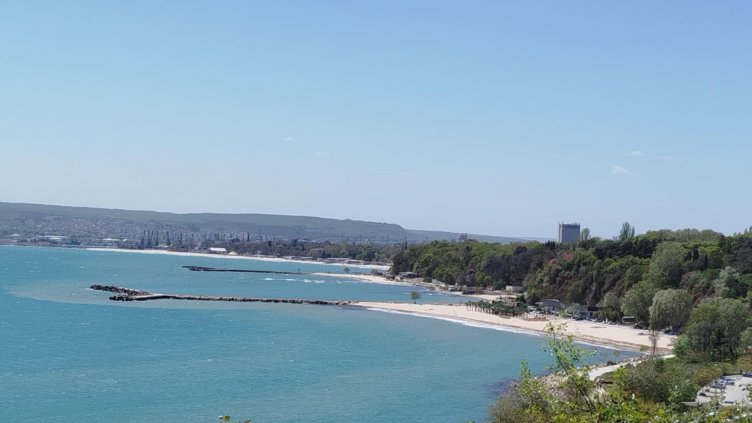 Силен старт на летния туристически сезон във Варна