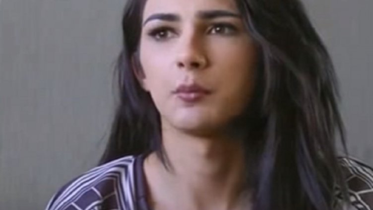 15-годишен се върна след ваканцията като жена (ВИДЕО)