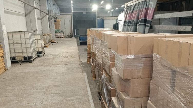Митничари откриха 6,5 милиона къса нелегални цигари