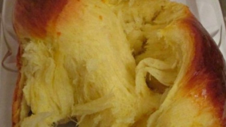 За мераклиите: Да омесим козунак на конци, без да се провалим!