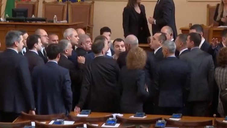 Манол Пейков: "Възраждане" ме нарекоха “мръсна гнида” и ме ритаха по краката