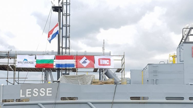 Церемония по кръщаване на нов кораб се проведе край Варна