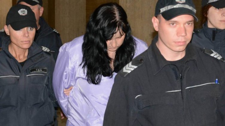 Емилия Ковачева редовно карала 24-часови смени