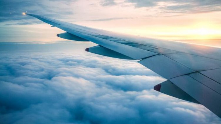 Силни зимни бури отмениха над 5 000 полета в САЩ