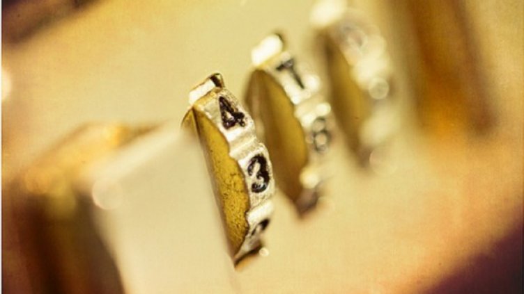 Свиха 55 бона от офис в Лясковец, пачките – извън сейфа