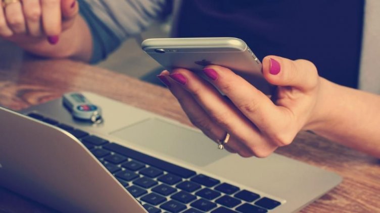 Ех, любов, любов! Самотна дама мераклийка плати 3000 лева на фейсбук жених