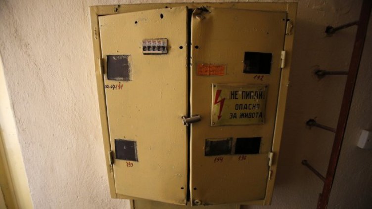 Все повече допълнителни елементи ни помпат сметките за ток